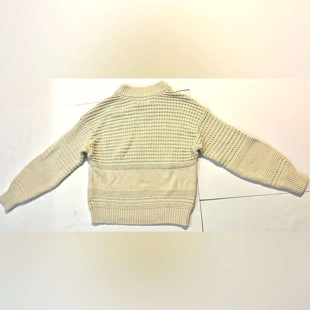 Universal Thread Women’s Cream Knit Warm Cozy Sweater Size Small - Picture 13 of 14